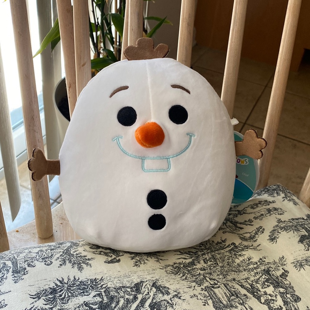 Squishmallow Olaf from Disney frozen